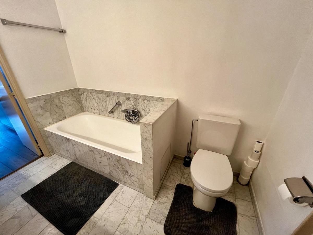 Big Apartment With Parking In Antwerp Luaran gambar
