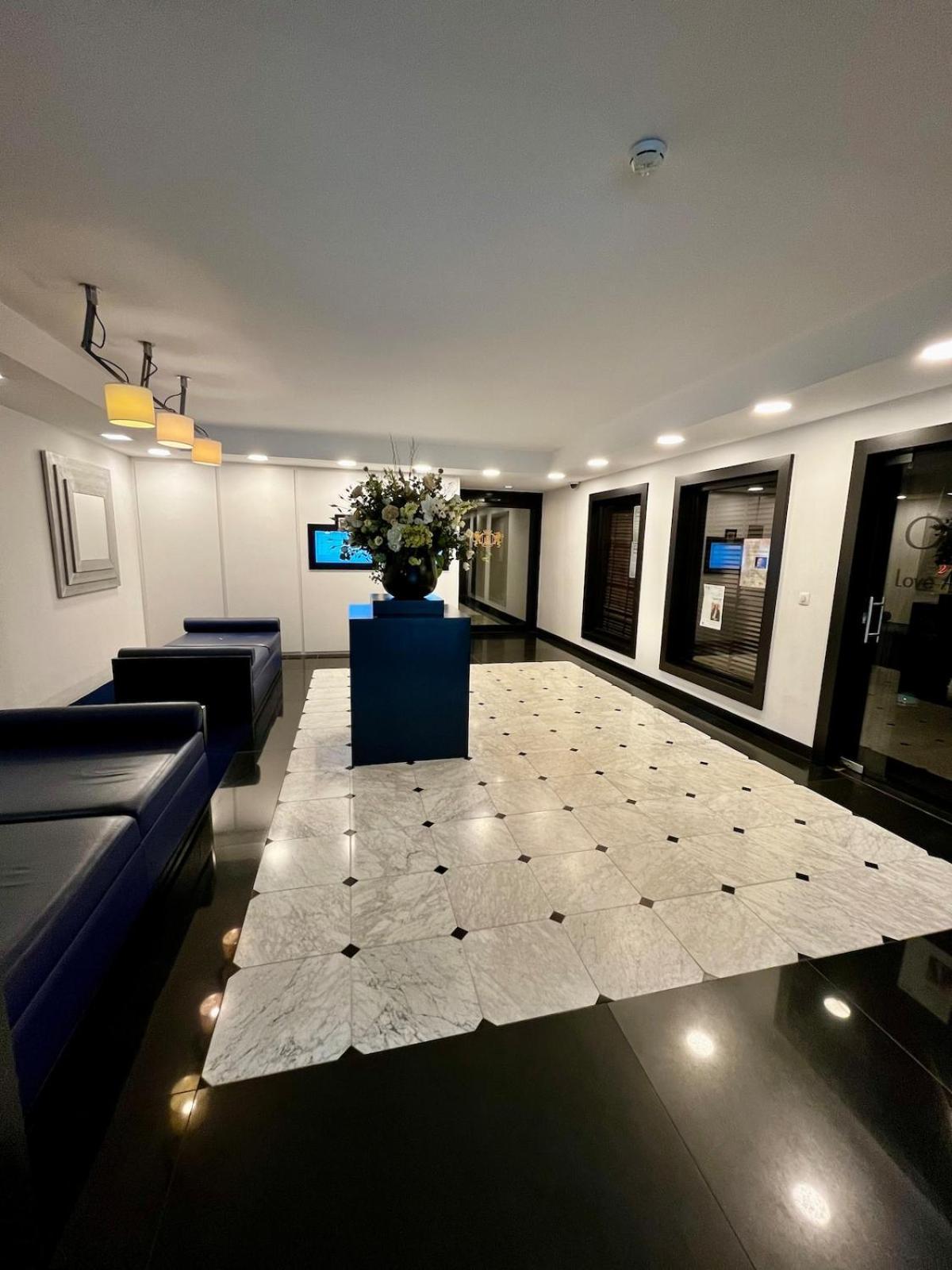 Big Apartment With Parking In Antwerp Luaran gambar