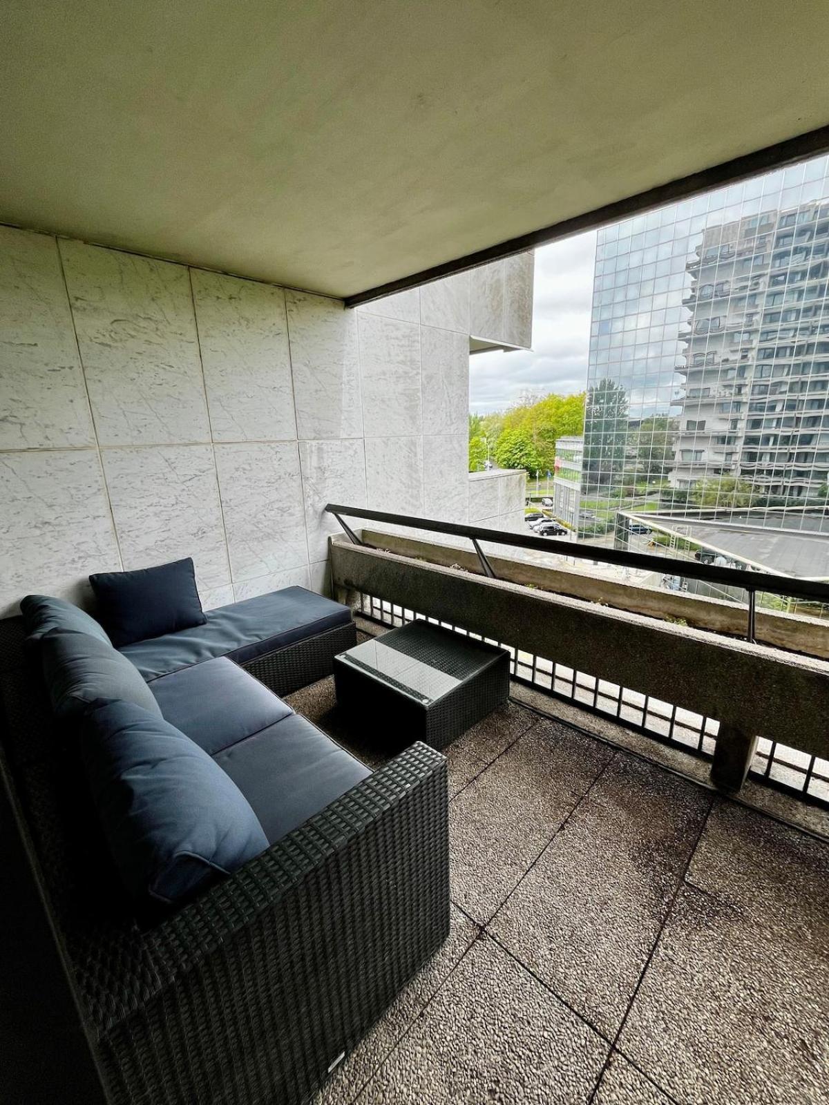 Big Apartment With Parking In Antwerp Luaran gambar